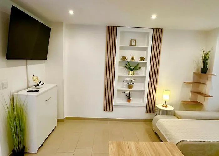 Apartament Wolfuehloase Am Airport *