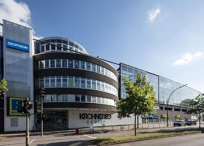 Wolfuehloase Am Airport Hamburg
